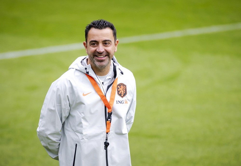 Xavi đã bất ngờ được chọn làm HLV tuyển Hà Lan. Ảnh: EPA.