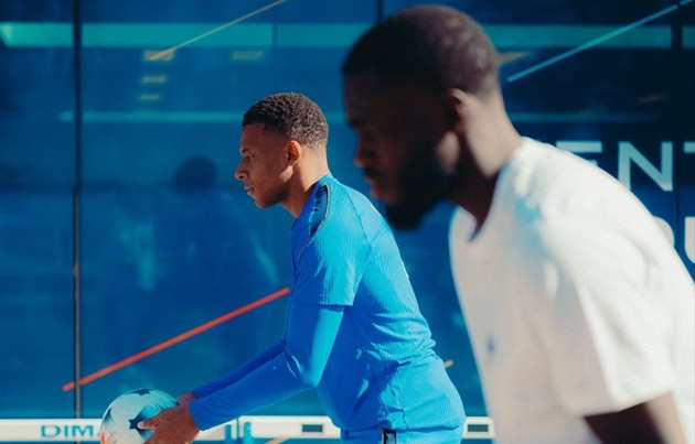Mbappe lên tiếng về việc thi đấu cho ĐTQG ở tuổi 41 như Ronaldo. (Ảnh: X ĐT Pháp)
