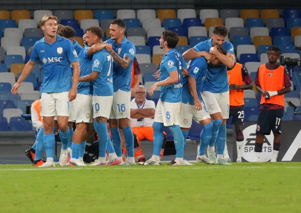 Giá trị đội hình Napoli có sự sụt giảm. Ảnh: EPA.