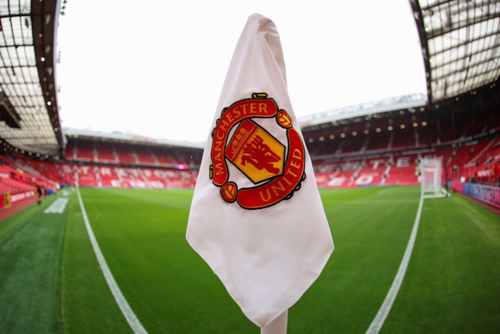 Man Utd vừa đạt cột mốc doanh thu kỷ lục ở mùa giải 2025/26. Ảnh: EPA/Adam Vaughan.
