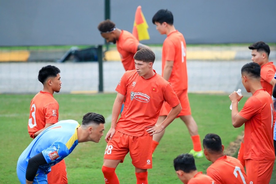 Vẫn chưa có đơn vị mua bản quyền phát sóng các trận đấu tại FIFA ASEAN Cup tại Việt Nam. Ảnh: VFF.