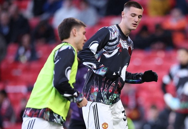 Dàn sao của Manchester United đang hồi phục tại Carrington. Ảnh: EPA/ADAM VAUGHAN