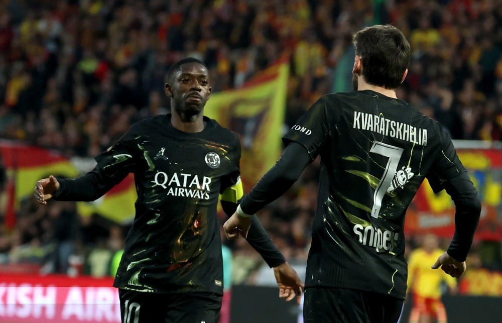 Dembele và Khelia đều là những ứng cử viên sáng giá cho danh hiệu Quả bóng vàng. Ảnh: EPA/MOHAMMED BADRA.