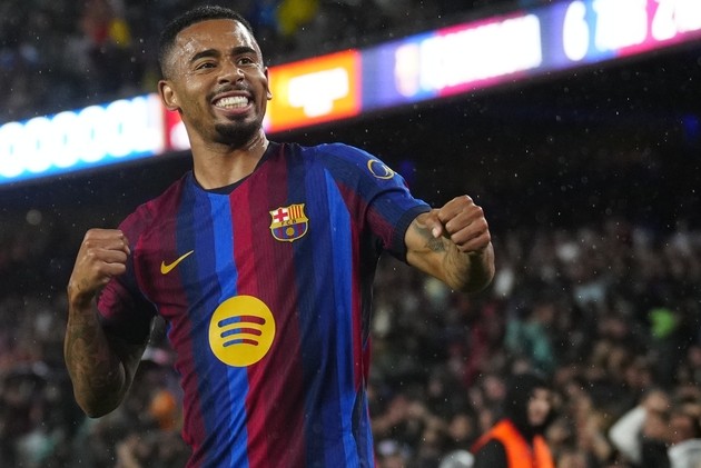 Jesus vẫn chưa có cơ hội đá chính kể từ khi đến với Barca. Ảnh: EPA.