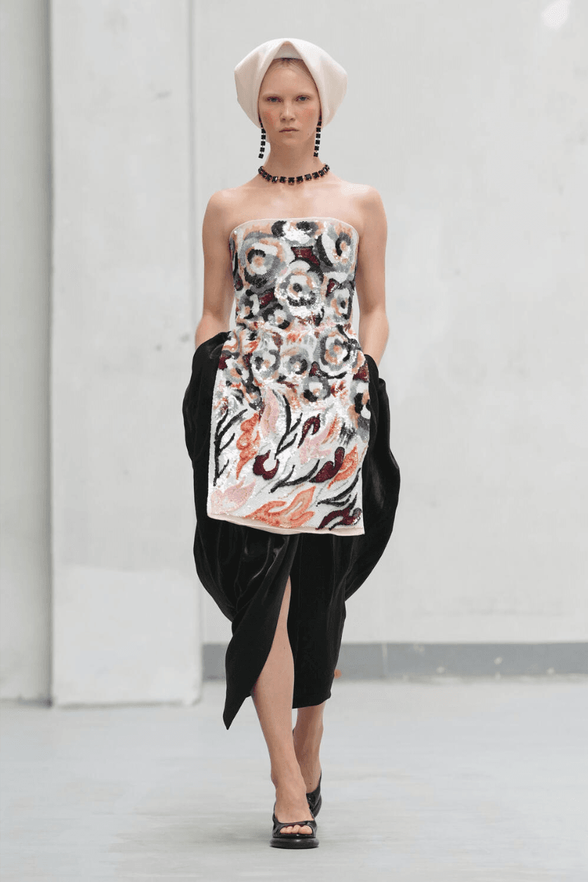Look 2.png