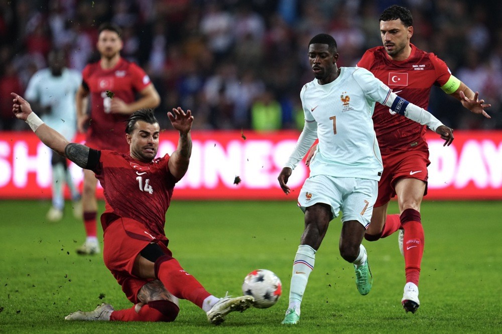 Ousmane Dembélé (6/10): Không có nhiều đất diễn do ít được tiếp bóng, dù vậy, nỗ lực pressing của anh đã gián tiếp góp phần vào bàn thắng duy nhất.