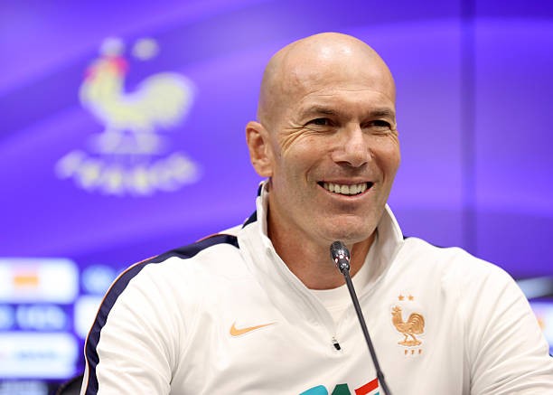 Zinedine Zidane hài lòng với chiến thắng của tuyển Pháp. Ảnh: Ali Atmaca/Getty Images