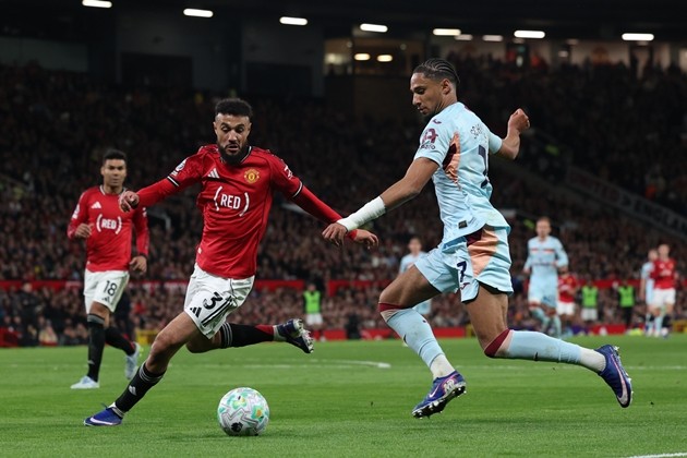 Man Utd gia nhập cuộc đua chiêu mộ Kevin Schade. Ảnh: EPA