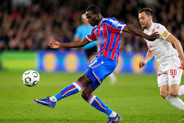 Man Utd muốn chiêu mộ Tyrick Mitchell để nâng cấp cánh trái. Ảnh: EPA