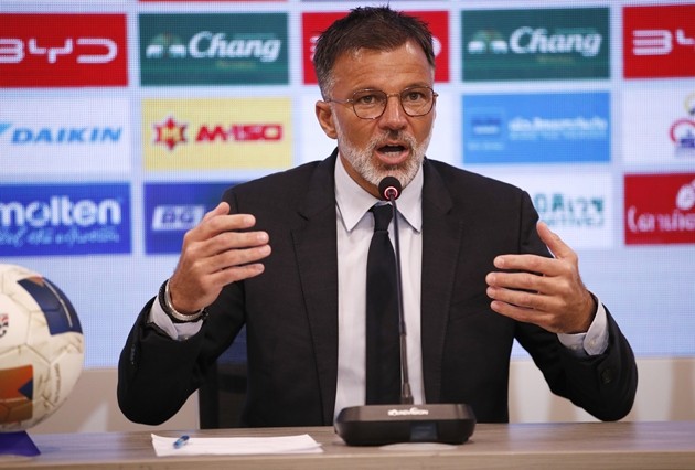 Thái Lan gia hạn với HLV Anthony Hudson. Ảnh: EPA