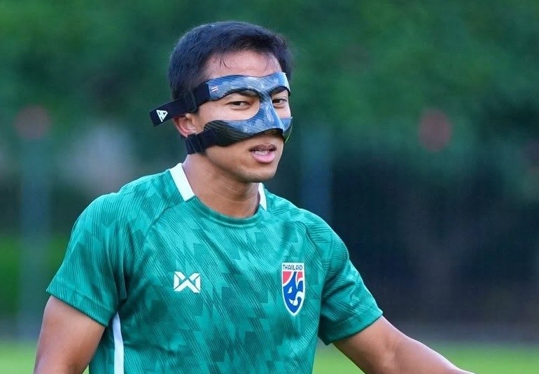 Chanathip Songkrasin là quân bài quan trọng của Thái Lan. Ảnh: Changsuek/ĐT Thái Lan.