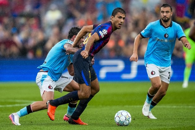 Rodri hiện đang là trụ cột của Barca. Ảnh: EPA IMAGES. 