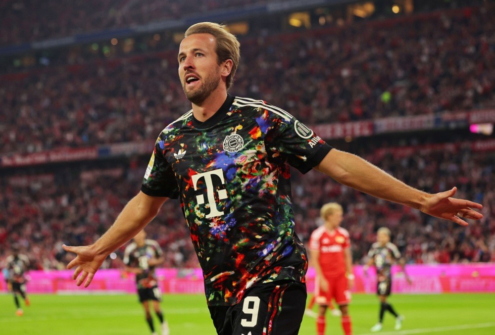 Harry Kane được cho sắp đặt bút vào bản hợp đồng gia hạn với Bayern Munich. Ảnh: EPA/Anna Szilagyi.