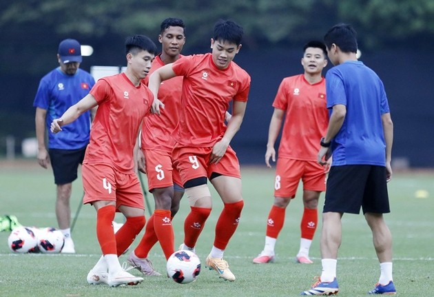 ĐT Việt Nam tập luyện trước cuộc đối đầu với Thái Lan ở FIFA ASEAN Cup 2026. Ảnh: VFF