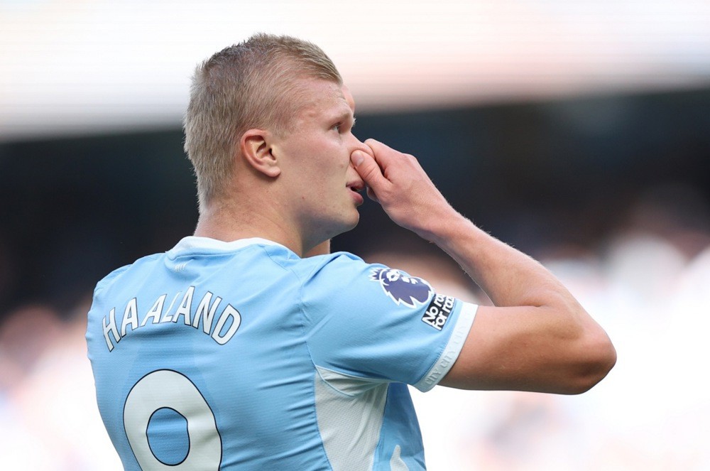 Erling Haaland được cho là mục tiêu săn đón hàng đầu của các đại gia châu Âu nếu Man City bị đánh rớt hạng. Ảnh: EPA/Adam Vaughan.