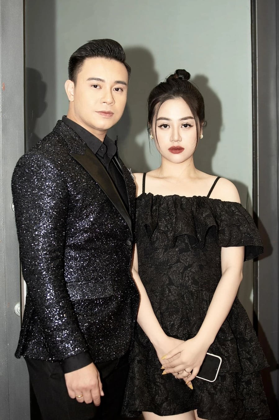 Đông Hùng và bà xã Minh Anh đã cùng nhau đi qua nhiều giai đoạn khó khăn trong cuộc sống.