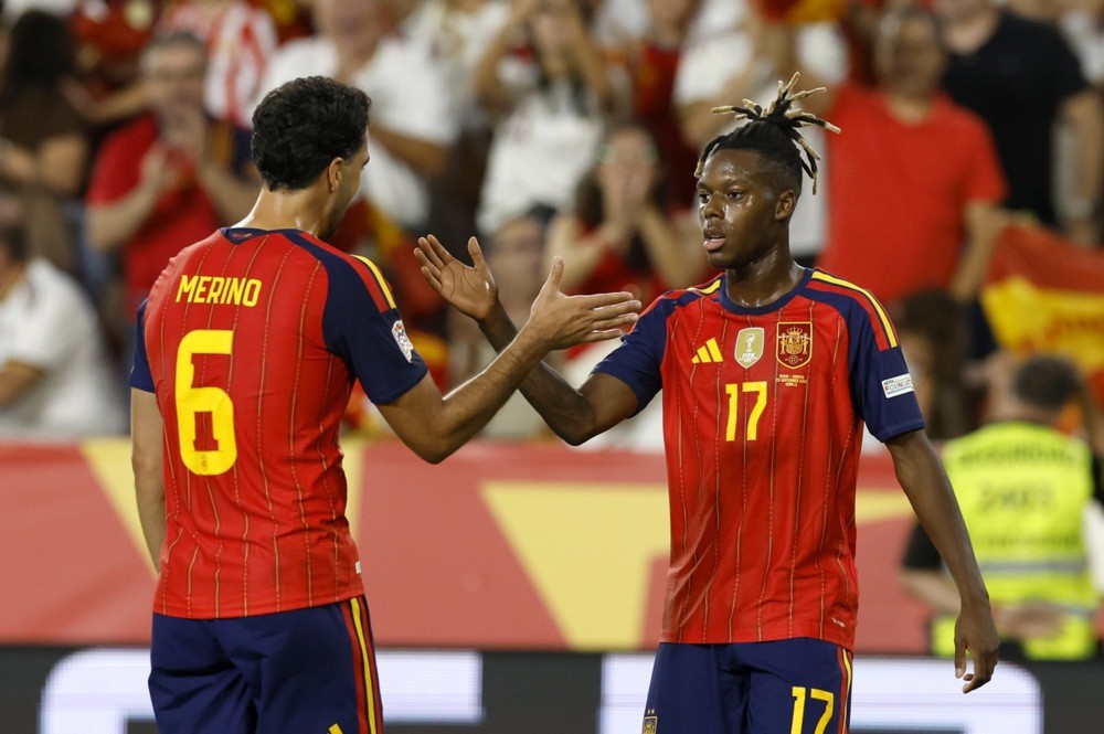 La Roja sở hữu chiều sâu nhân sự lý tưởng. Ảnh: EPA.