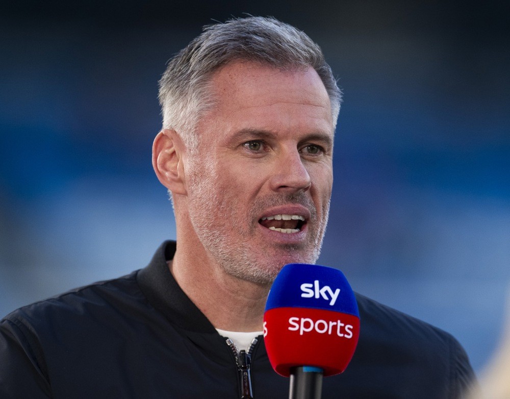 Jamie Carragher cho rằng giới chủ Man City phải bị phế truất. Ảnh: EPA/Peter Powell.
