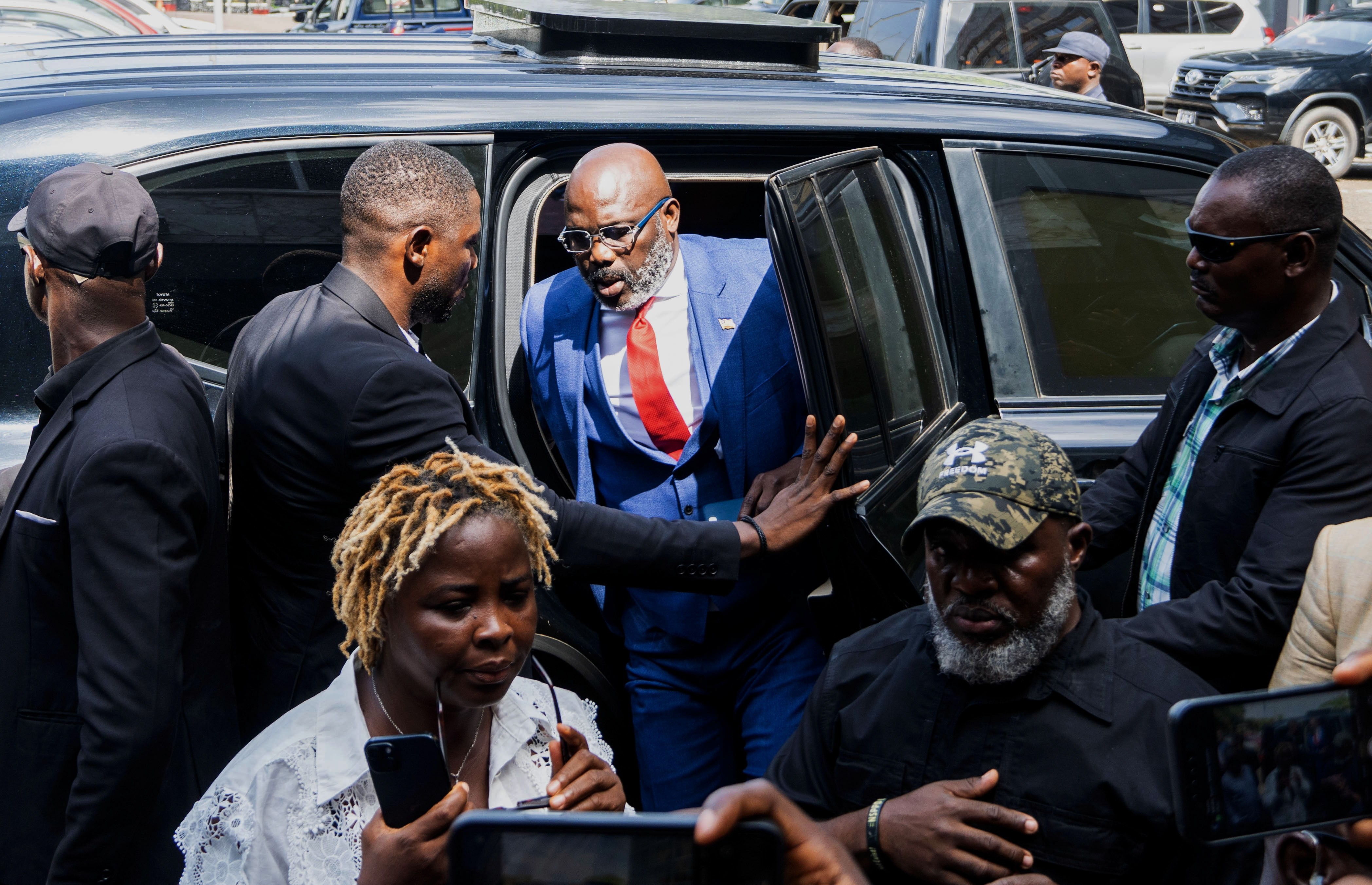 Weah tiếp tục hành trình phụng sự Liberia sau bóng đá. (Ảnh: EPA Images)