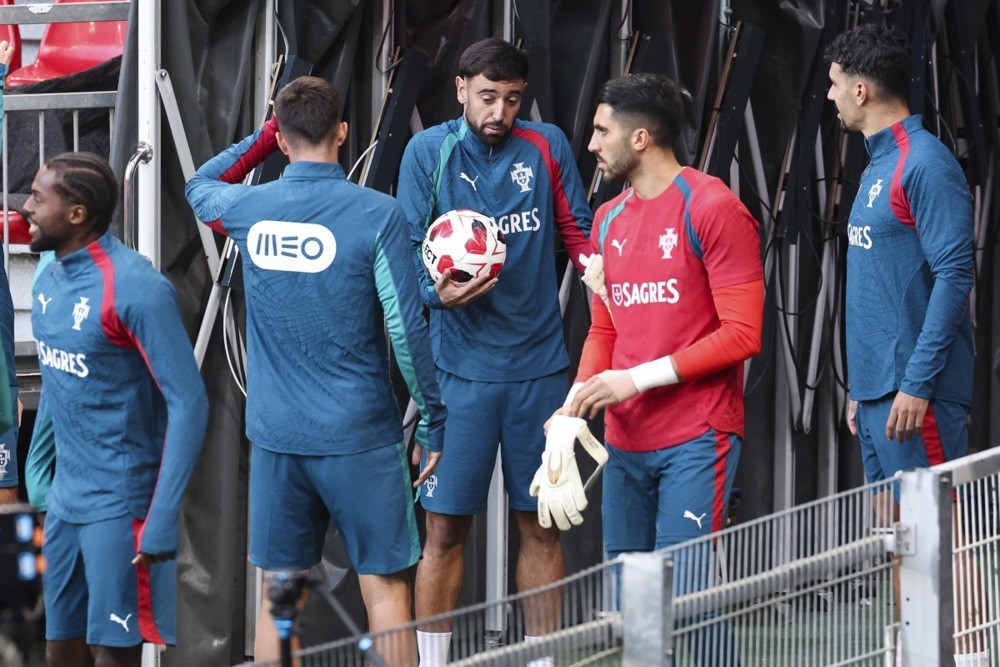 Tuyển Bồ Đào Nha hướng đến việc nối dài mạch toàn thắng tại Nations League. Ảnh: EPA/PAULO NOVAIS