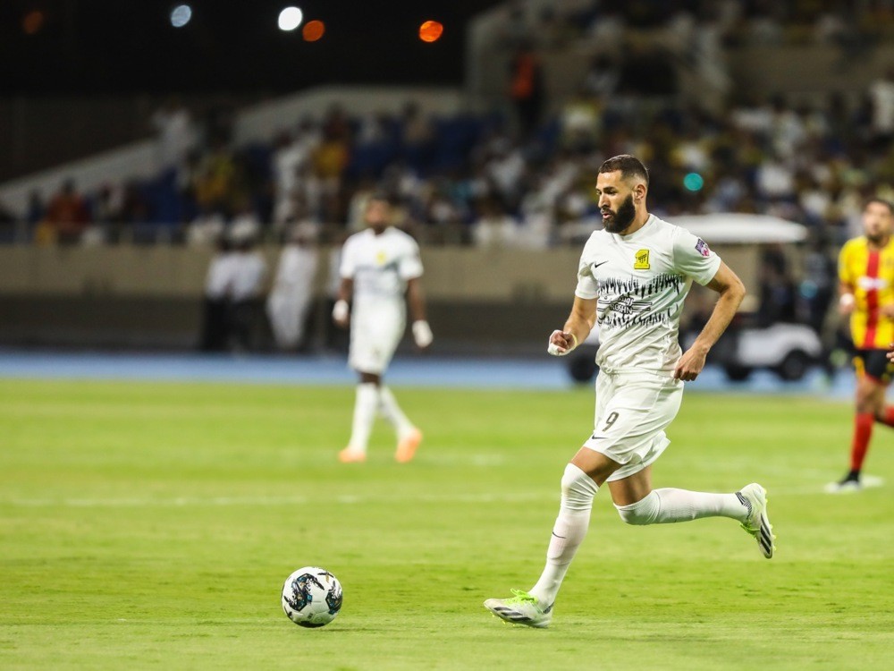 Karim Benzema hồi còn thi đấu cho Al Ittihad. Ảnh: EPA/STR.