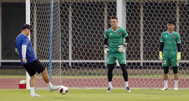 Lê Giang Patrik vẫn đang bị đau. (Ảnh: VFF)