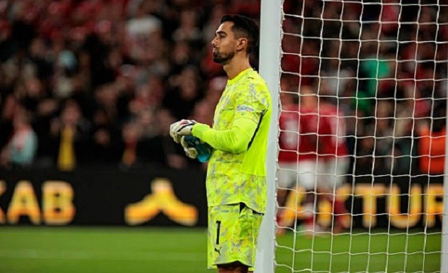 Diogo Costa - 6/10: Khó cản phá 2 bàn thua cận thành, tuy nhiên khả năng phân phối bóng giúp đội thoát ép sân tốt. Ảnh: Ernest Kolodziej/Eurasia Sport Images/Getty Images.