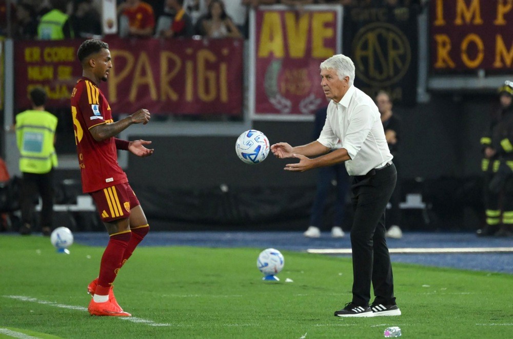 MU đang cân nhắc mua Wesley của Roma. Ảnh: EPA/ALESSANDRO DI MEO.