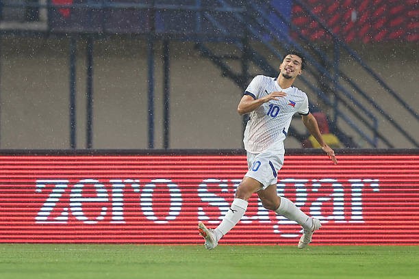 Bjorn Kristensen lập cú đúp cho Philippines. Ảnh: Pakawich Damrongkiattisak - FIFA / Getty Images.
