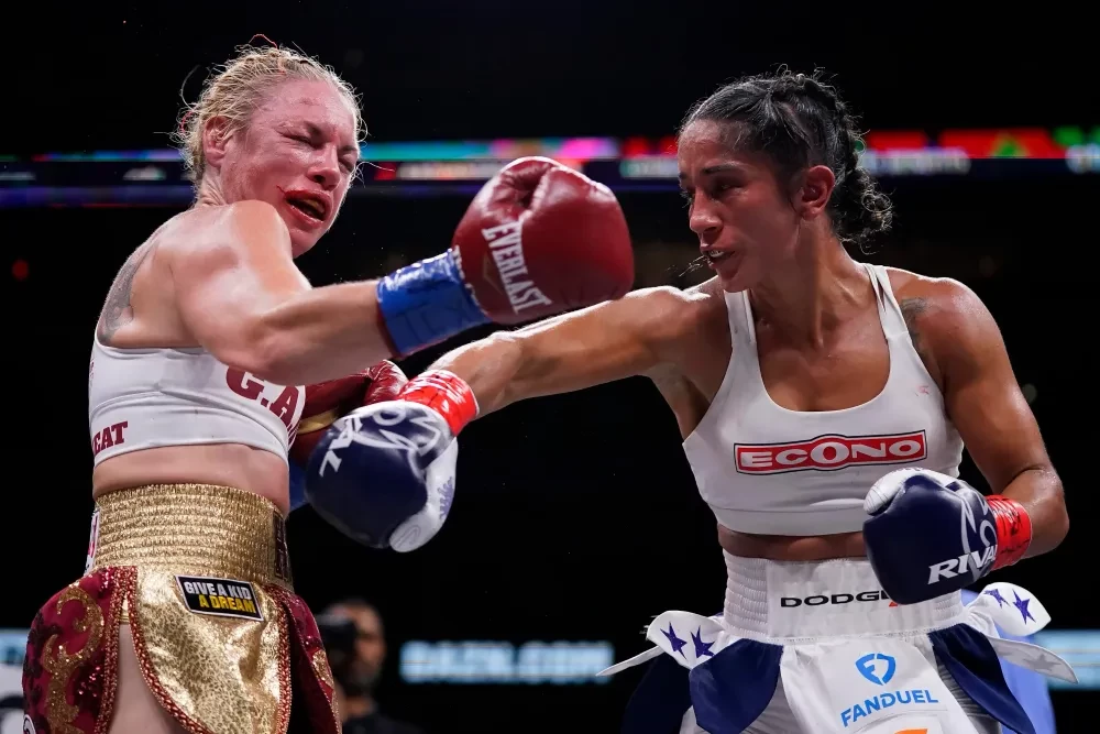 Heather Hardy và Amanda Serrano