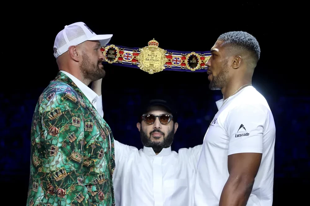 Tyson Fury và Anthony Joshua