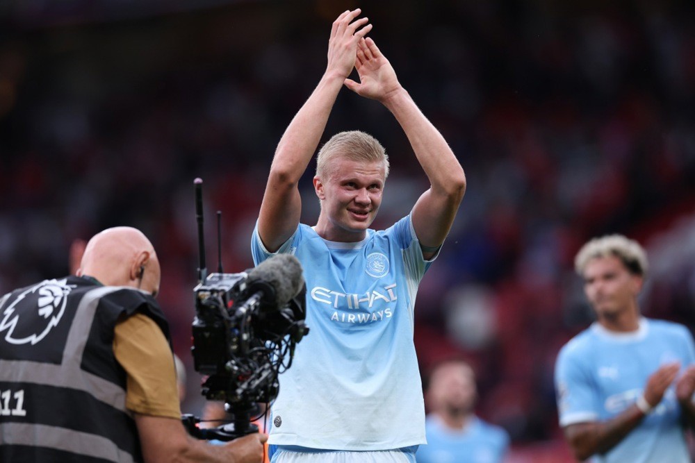 Haaland thu hút sự chú ý của các ông lớn châu Âu trong bối cảnh Man City bị phạt nặng vì vi phạm tài chính. Ảnh: EPA Images.
