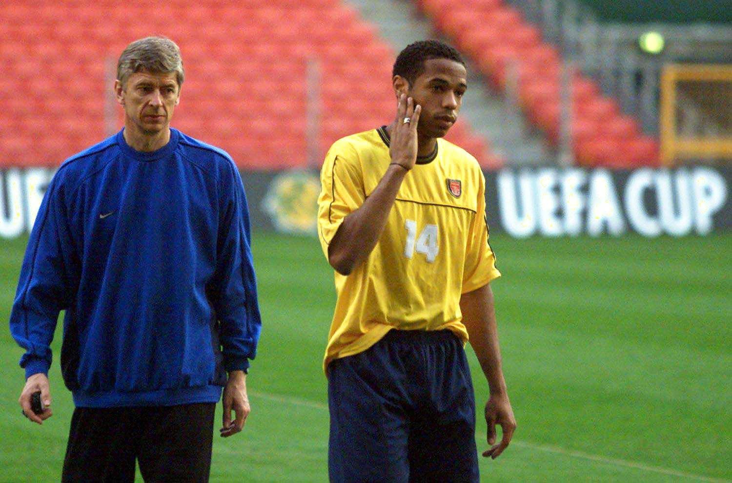 Wenger kiên nhẫn giúp Henry tìm lại sự tự tin. (Ảnh: EPA Images)
