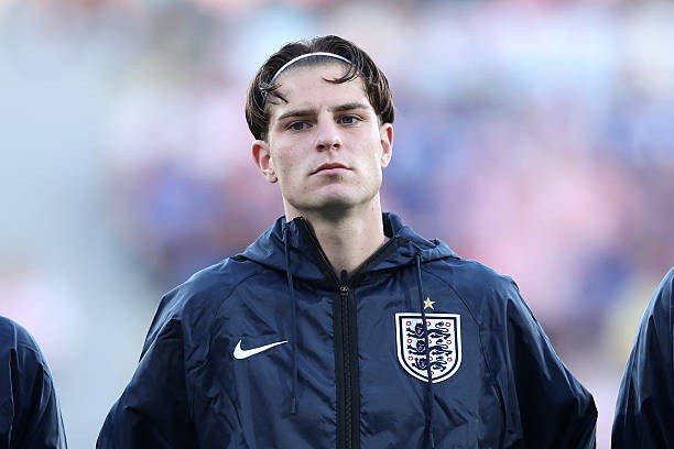 Alex Scott đá chính trong trận đấu với Croatia. Ảnh: Michael Regan/Getty Images