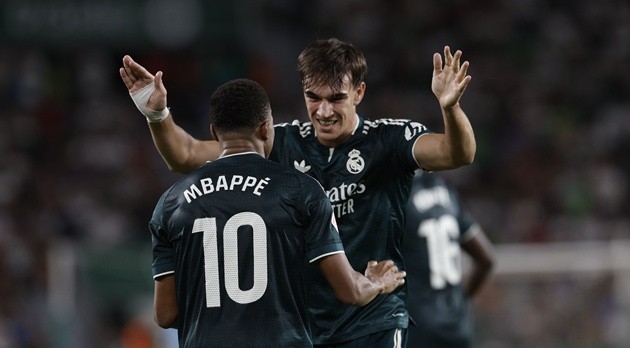 Carlos Espi đang được ưu tiên hơn Endrick. (Ảnh: EPA Images)
