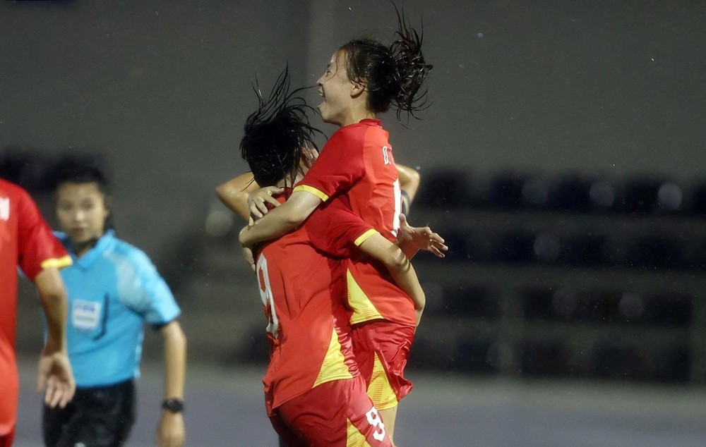 U17 nữ Việt Nam giành chiến thắng đậm đà trước U17 nữ Palestine. Ảnh: VFF.