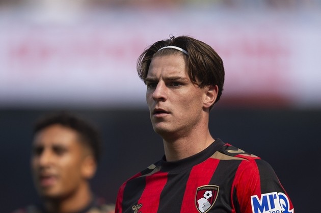 Alex Scott đang có một mùa giải đột phá. Ảnh: EPA IMAGES. 