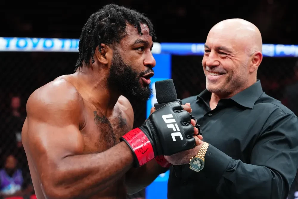 Jacobe Smith ăn mừng chiến thắng tại UFC 332