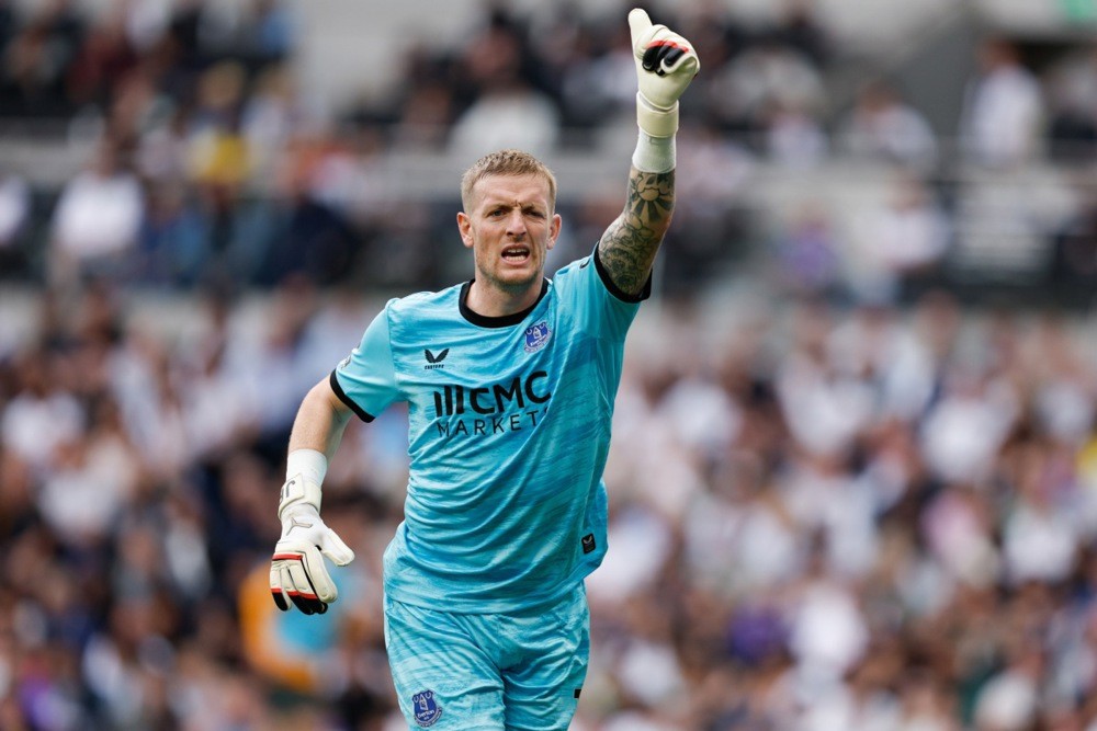 Pickford được cho là một trong những cái tên mà Bayern nhắm đến. Ảnh: EPA.