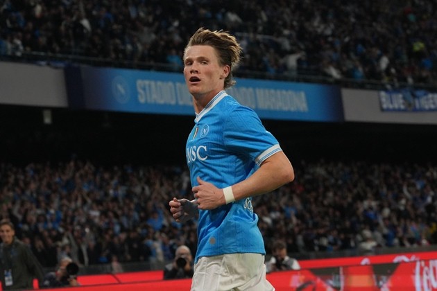 Scott McTominay có thể trở lại Ngoại hạng Anh trong tương lai. Ảnh: EPA/CESARE ABBATE