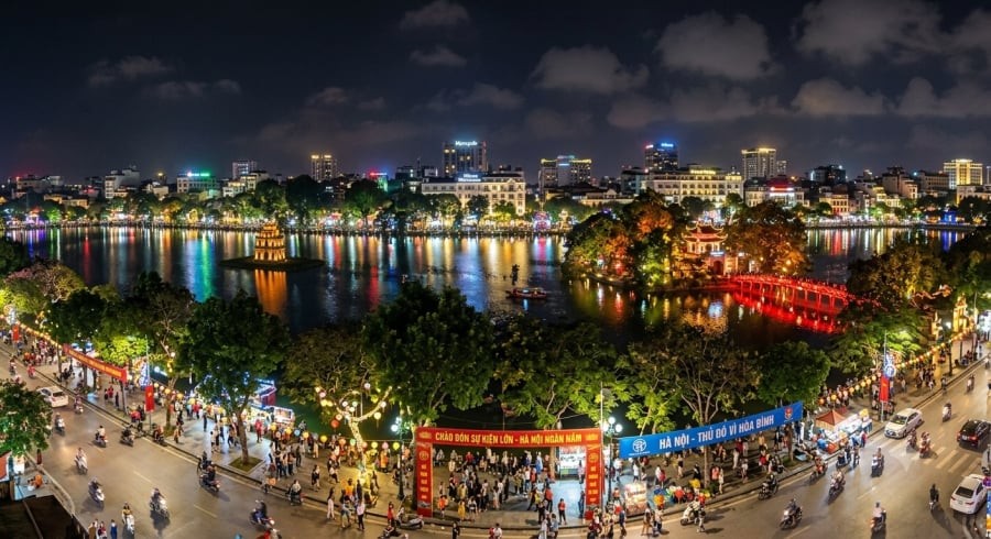 Hồ Gươm là một trong hai địa điểm được Hà Nội bố trí trận địa bắn pháo hoa tối 10/10.