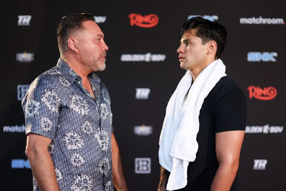 Oscar De La Hoya và Ryan Garcia tại buổi tập luyện