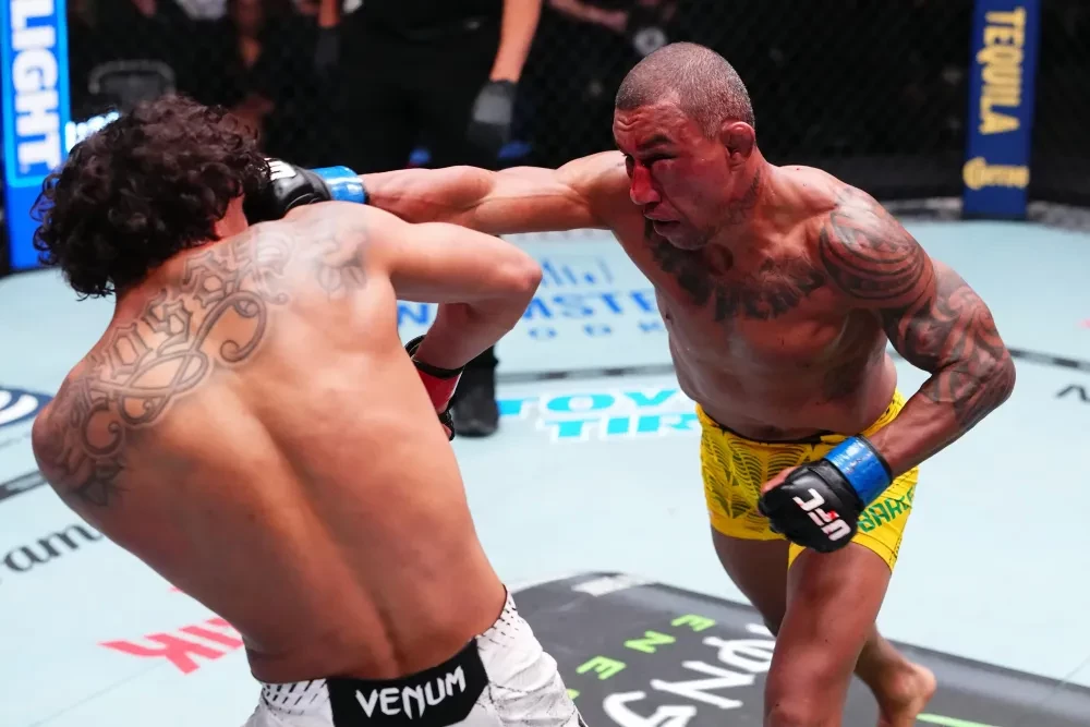 UFC Fight Night: Rosas Jr. v Barcelos