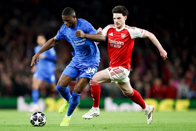 Kofane trong trận đấu với Arsenal tại Champions League. Ảnh: EPA