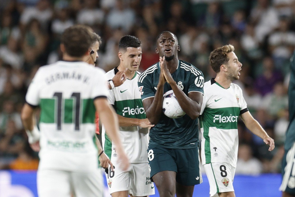  Ibrahima Konate là thương vụ đầy thành công của Real. Ảnh: EPA.