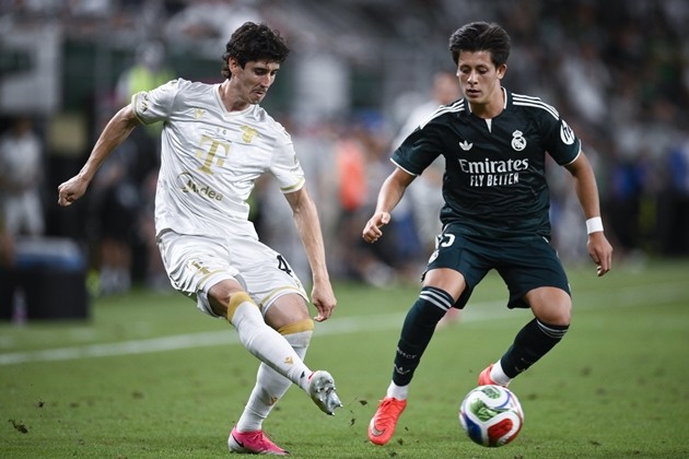 Arda Guler gây ấn tượng tại Real Madrid. Ảnh: EPA/Boglarka Bodnar