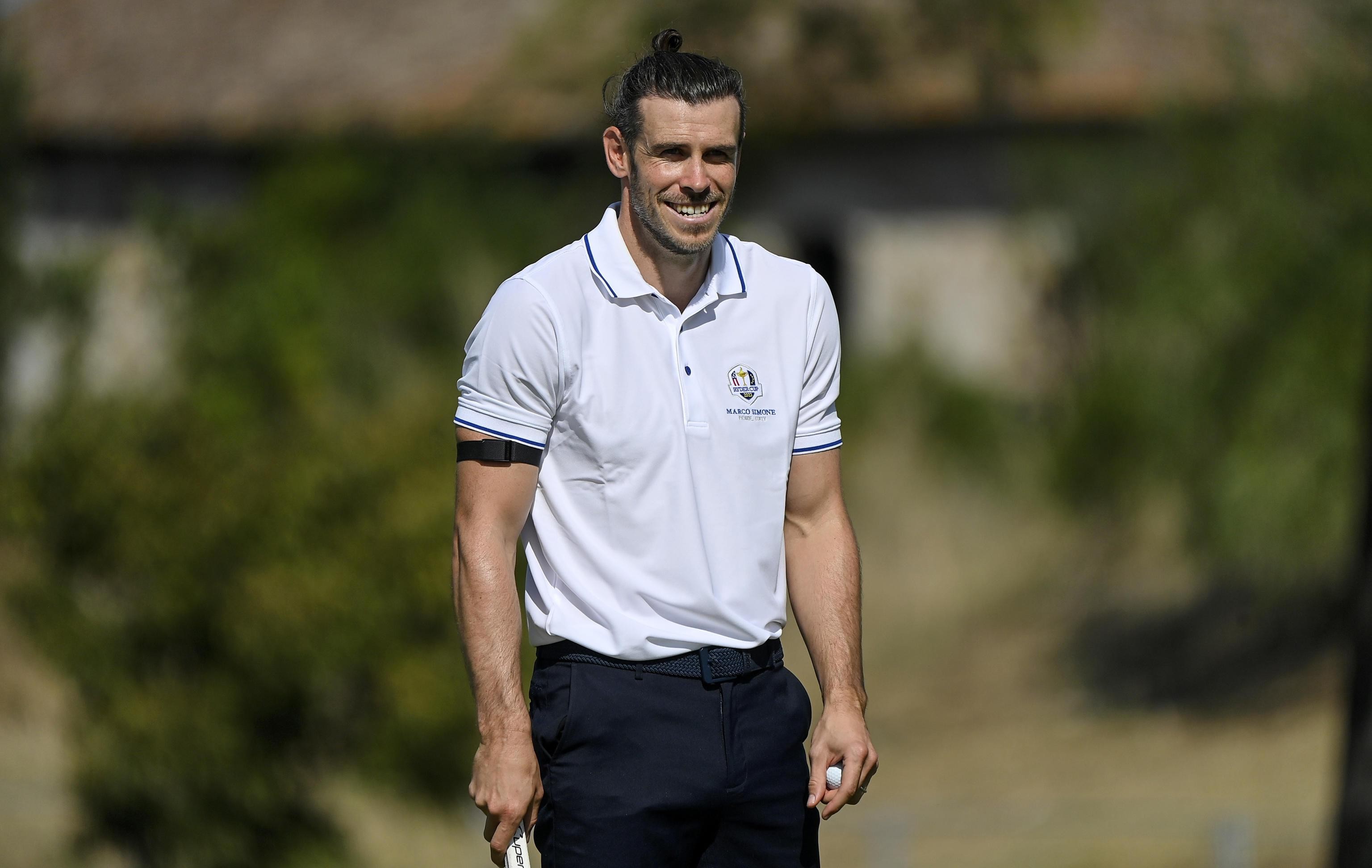 Gareth Bale tìm lại nụ cười sau ánh hào quang bóng đá. (Ảnh: EPA Images)