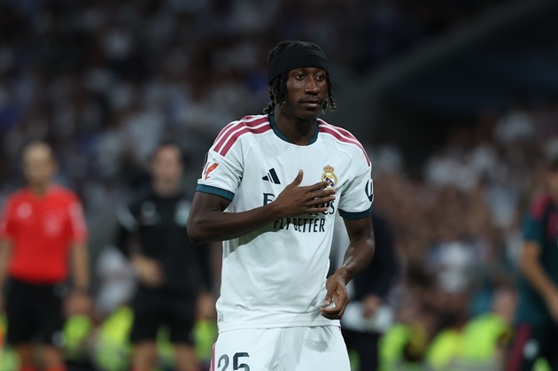 Yan Diomande chưa thể giành suất đá chính tại Real Madrid. Ảnh: EPA/KIKO HUESCA