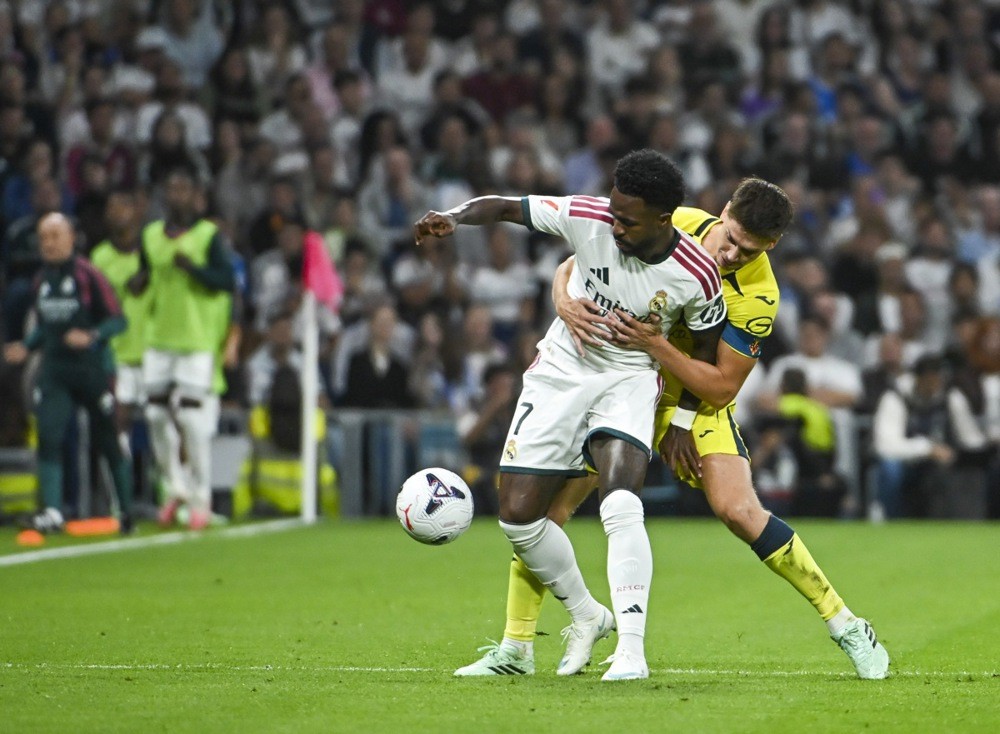 Vinicius có trận đấu đáng quên trước Villarreal. Ảnh: EPA.