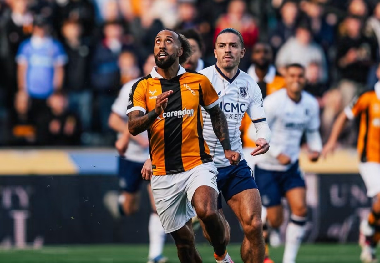 Cả hai đã đội rượt đuổi tỷ số hấp dẫn. Ảnh: Hull City FC.